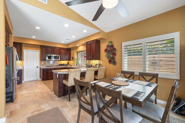 45553 Meadow Lake Drive, Indio CA: https://media.crmls.org/mediaz/eda1c3b4-176c-4f36-91f5-f7f2ff91c707.jpg