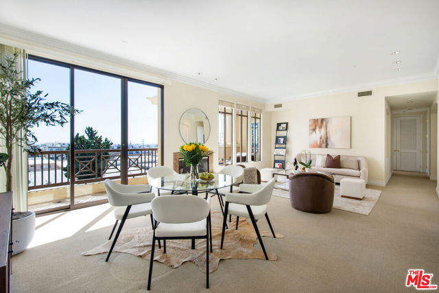 11847 Gorham Avenue, Los Angeles CA: https://media.crmls.org/mediaz/eda33faf-b59c-48d5-8a21-8a9ba23e01ca.jpg