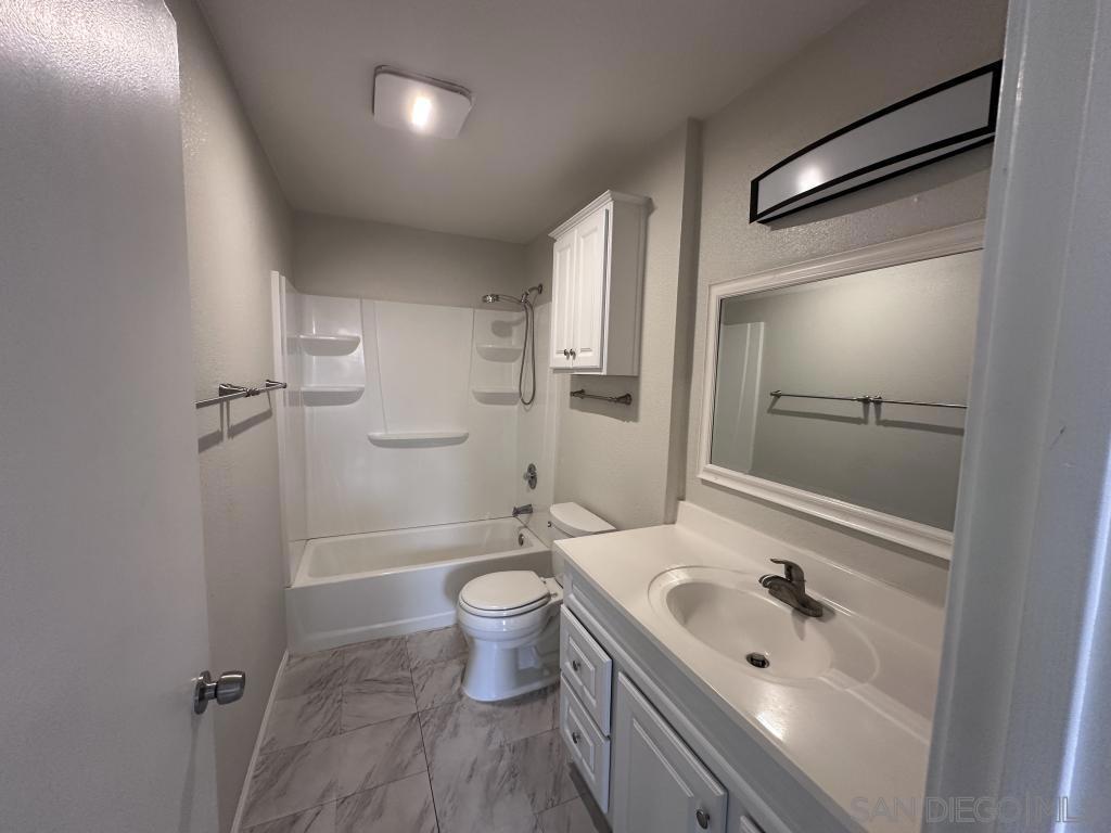 725 Redondo Ct - photo 6