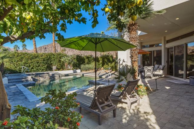 48700 San Pedro Street, La Quinta CA: https://media.crmls.org/mediaz/eda4605c-2d4d-429f-8d28-33936746ad53.jpg