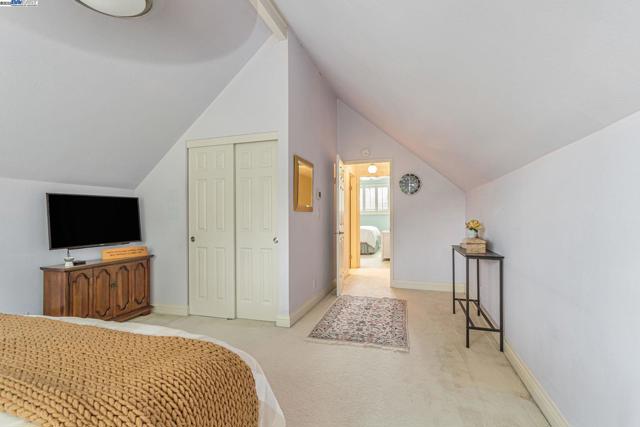 736 Tunbridge Rd, Danville CA: https://media.crmls.org/mediaz/eda47267-503e-4fd9-bdad-009ccbf92743.jpg