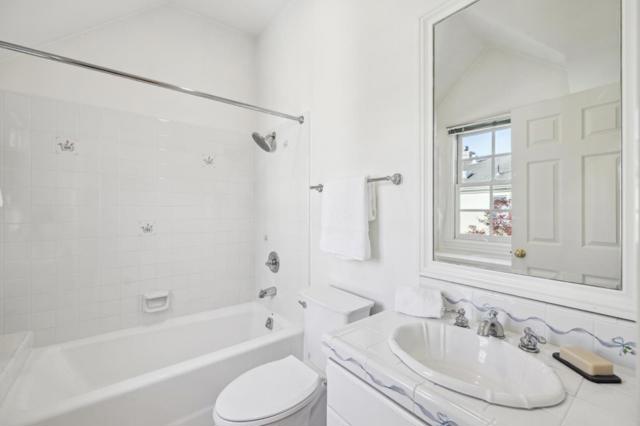 2149 High Street, Palo Alto CA: https://media.crmls.org/mediaz/eda4cea2-f9c2-4743-84b1-031ab2c9da17.jpg