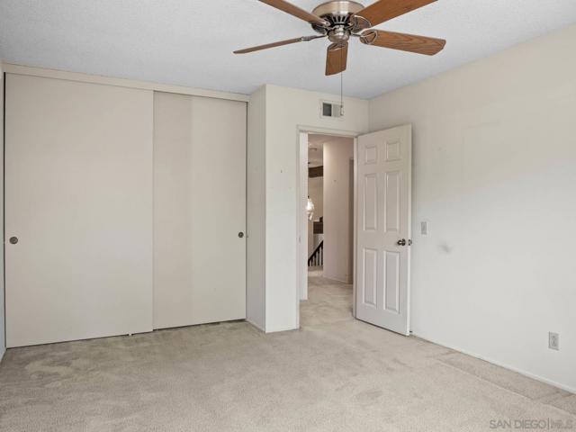 13810 Riverhead Ct, San Diego CA: https://media.crmls.org/mediaz/eda5655c-e6c5-4e26-9add-e82977f0522d.jpg