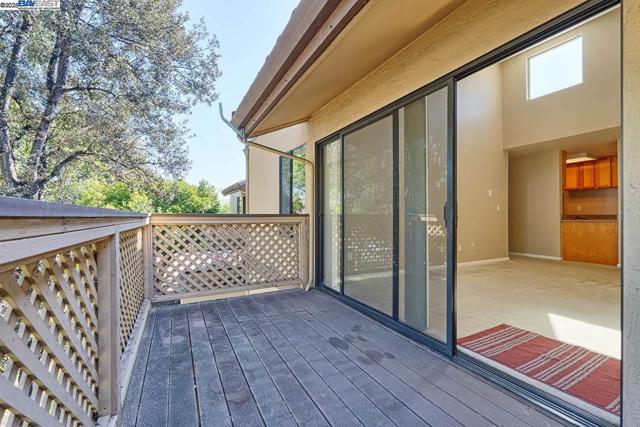 3300 Wolcott Cmn, Fremont CA: https://media.crmls.org/mediaz/eda57090-4c7c-45a7-a667-89287e53fcbb.jpg