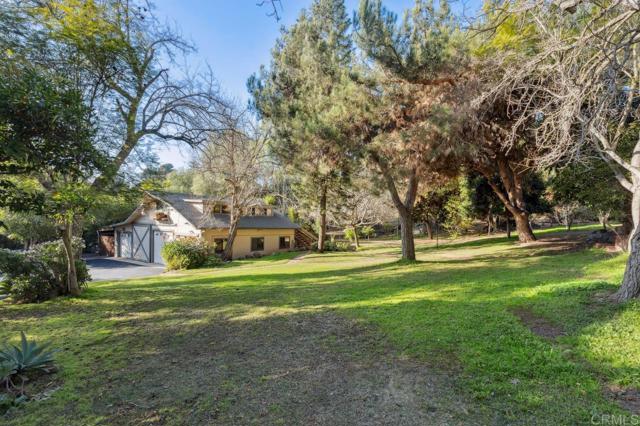 10880 Hess Drive, La Mesa CA: https://media.crmls.org/mediaz/eda5d623-53b9-4cdf-afe4-7a428b0a71a6.jpg