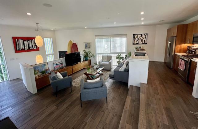 Front Image Thumbnail for CRNDP2602941