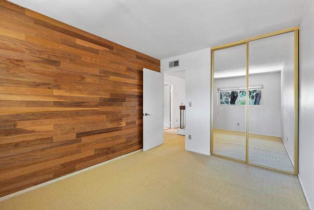 9574 Paseo Montril, San Diego CA: https://media.crmls.org/mediaz/eda77200-4942-4ba6-af25-6ca188604fdc.jpg