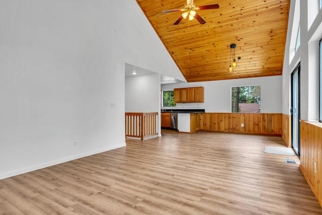 53962 Marian View Drive, Idyllwild CA: https://media.crmls.org/mediaz/eda7cb0c-2c67-4ae3-9395-c73ecac62c99.jpg