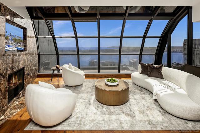 100 Harbor Dr, San Diego CA: https://media.crmls.org/mediaz/eda8716e-68a9-4a3c-b45c-9722df51929c.jpg