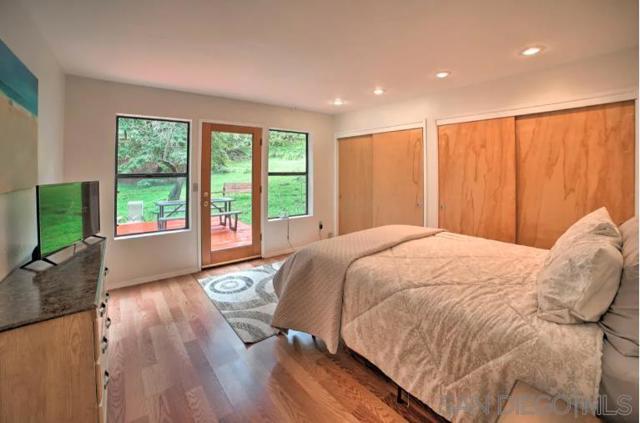 16885 Laurel Road, Los Gatos CA: https://media.crmls.org/mediaz/eda91f0f-0152-4f74-aafd-fbd33bd843d5.jpg