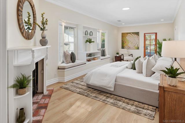 260 H Avenue, Coronado CA: https://media.crmls.org/mediaz/eda93fa1-daa1-4841-a943-c3c144f2100b.jpg