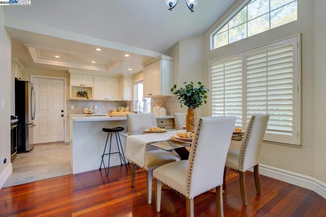 1228 Copper Peak Ln, San Jose CA: https://media.crmls.org/mediaz/eda940e1-06c4-4a29-9f20-cf7e19f78430.jpg