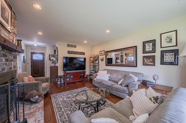 914 Junipero Way, Salinas CA: https://media.crmls.org/mediaz/eda9b3e9-64ad-4a4c-bb05-ced79f4164a9.jpg
