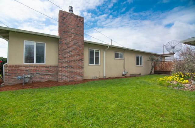 90 Beverly Drive, Watsonville CA: https://media.crmls.org/mediaz/eda9e3da-e048-4351-b73a-b0a9836c4590.jpg