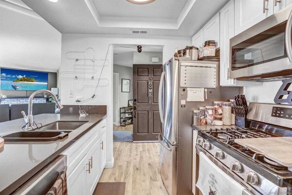 MLS #250037589SD image #9