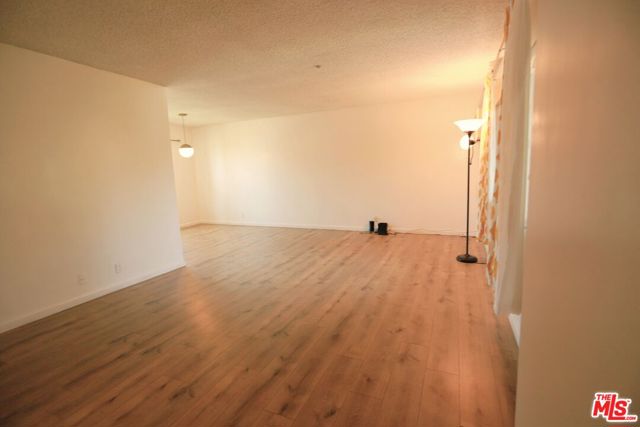 211 East California Avenue, B2 photo 8