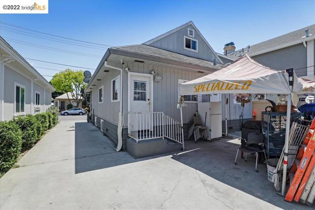 173 Clayton Avenue, San Jose CA: https://media.crmls.org/mediaz/edaa497a-4fd8-4595-9bb5-814d35f609d7.jpg