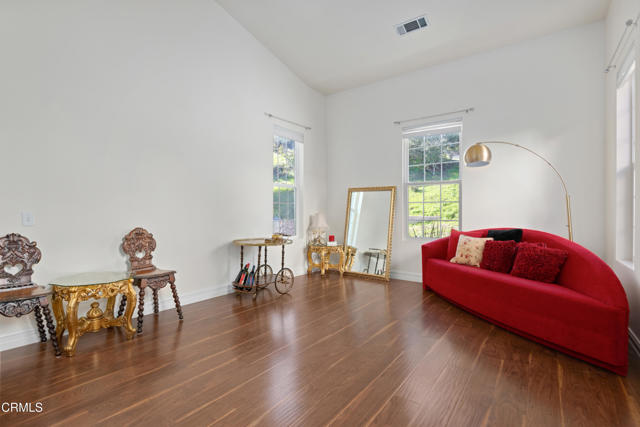 Detail Gallery Image 2 of 25 For 815 Vista Grande Dr, Santa Paula,  CA 93060 - 3 Beds | 2/1 Baths