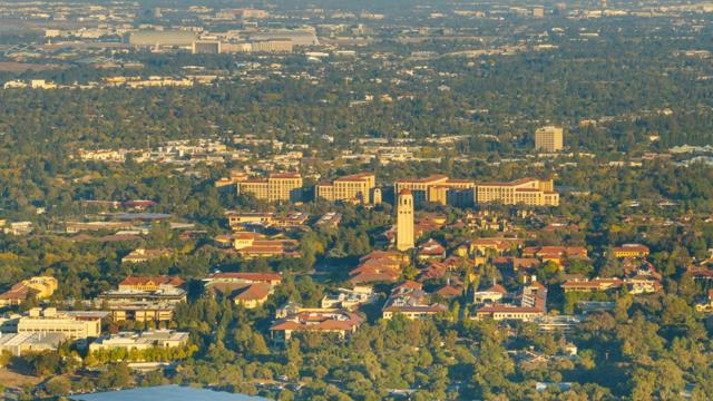 291 Atherton Avenue, Atherton CA: https://media.crmls.org/mediaz/edaae430-5aa5-4909-9c8d-31fa1a07a8ee.jpg