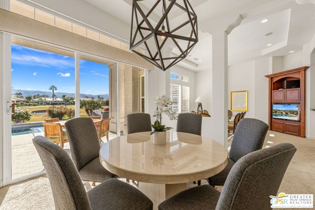 38 Calle Del Norte, Rancho Mirage CA: https://media.crmls.org/mediaz/edaafb2c-f317-48f0-9a51-4d840b35d0ef.jpg