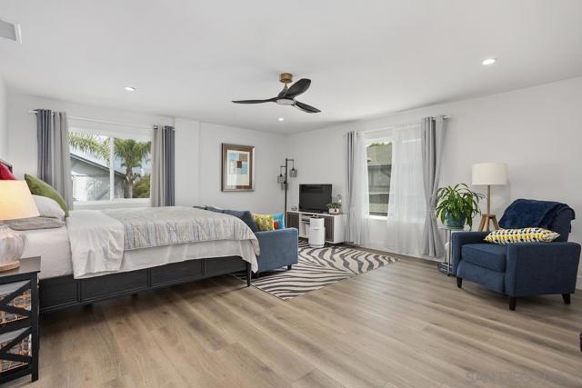 2819 Unicornio St., Carlsbad CA: https://media.crmls.org/mediaz/edaca920-cd5d-4b79-828c-0739fe005c80.jpg