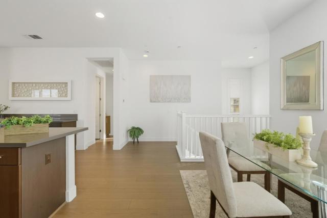 528 Odyssey Lane, Milpitas CA: https://media.crmls.org/mediaz/edad4fef-2dc6-4273-9d14-b2431249ee8c.jpg