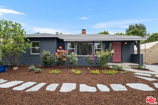 5346 Natick Avenue, Sherman Oaks CA: https://media.crmls.org/mediaz/edadc36c-8a99-4932-9bff-417550e83eee.jpg