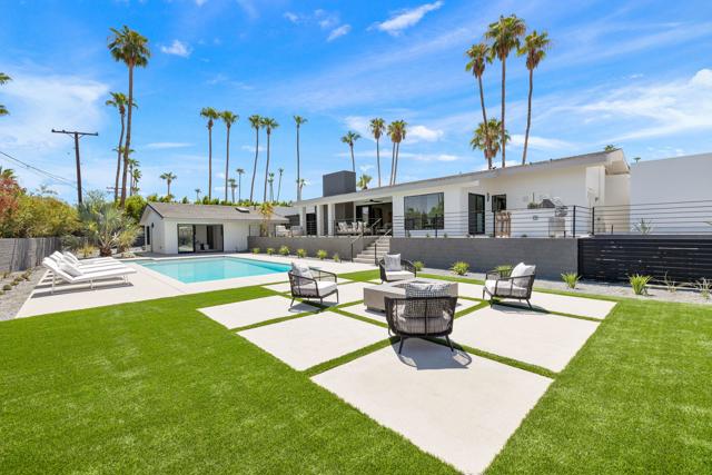 46380 Desert Lily Drive, Palm Desert CA: https://media.crmls.org/mediaz/edae496b-e9fb-48d1-880d-6bd6c03101db.jpg