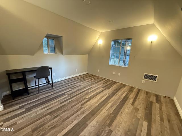 23624 Scenic Drive, Crestline CA: https://media.crmls.org/mediaz/edaf265b-987e-4263-baa7-88b06cac97cf.jpg