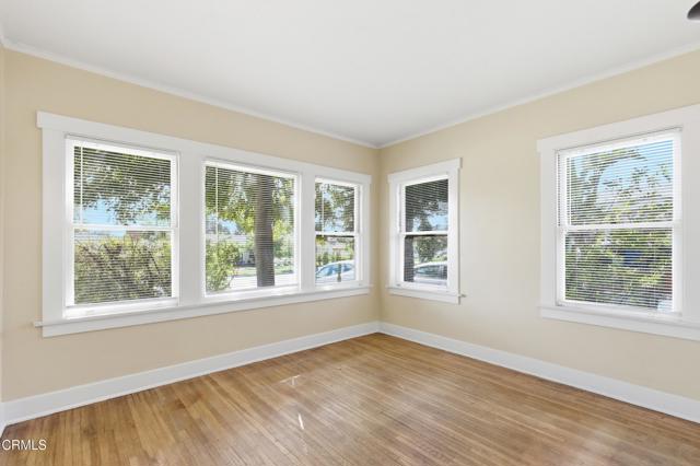 Detail Gallery Image 7 of 19 For 1455 E Villa St, Pasadena,  CA 91106 - 7 Beds | 4/1 Baths