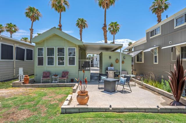 84136 Avenue 44, Indio CA: https://media.crmls.org/mediaz/edb0b5f0-7deb-4267-9170-2596a0381510.jpg