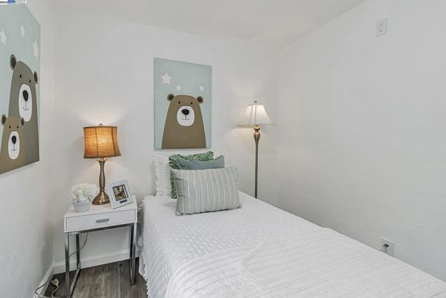9700 Macarrthur Blvd., Oakland CA: https://media.crmls.org/mediaz/edb1363a-1fa5-47bb-92bc-f1371f71e233.jpg
