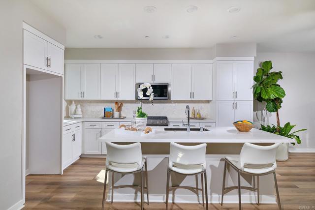 13928 Boyden Way, Mira Mesa CA: https://media.crmls.org/mediaz/edb2d0c7-763a-44c0-aa72-fd860ee89688.jpg