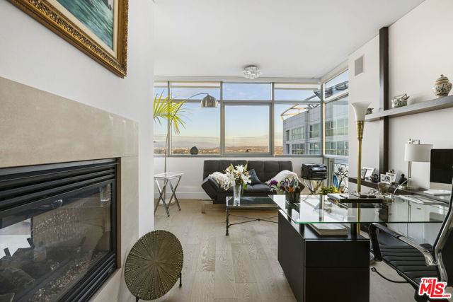 13650 Marina Pointe Drive, Marina del Rey CA: https://media.crmls.org/mediaz/edb2d5d5-ae63-444f-8f7b-69123e4350d9.jpg