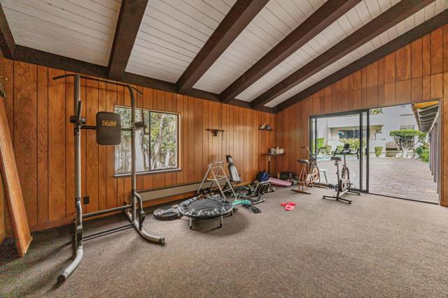 1427 Floribunda Avenue, Burlingame CA: https://media.crmls.org/mediaz/edb31d46-cc78-4248-a31d-e987609c95e9.jpg