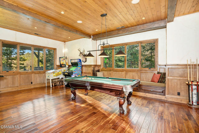 32310 Hummingbird Court, Running Springs CA: https://media.crmls.org/mediaz/edb4af8c-ce44-4bde-8dda-48fa97a490b5.jpg