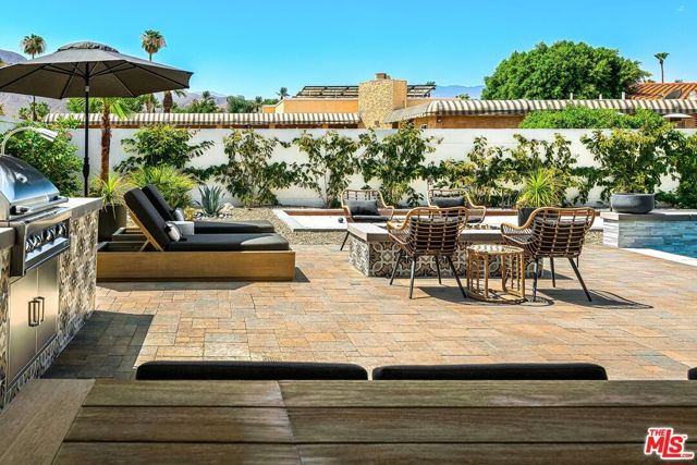 75403 Mansfield Drive, Indian Wells CA: https://media.crmls.org/mediaz/edb4c3a5-23f8-43dd-b6ab-23553a809ea8.jpg