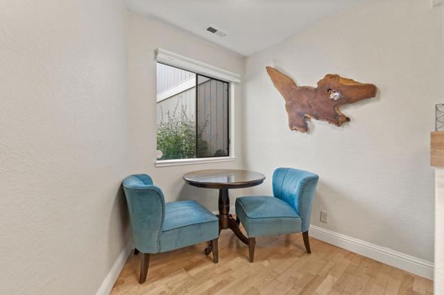 2707 Amberwood Lane, Santa Cruz CA: https://media.crmls.org/mediaz/edb5dc04-61f2-423e-bbde-24038d20ec87.jpg