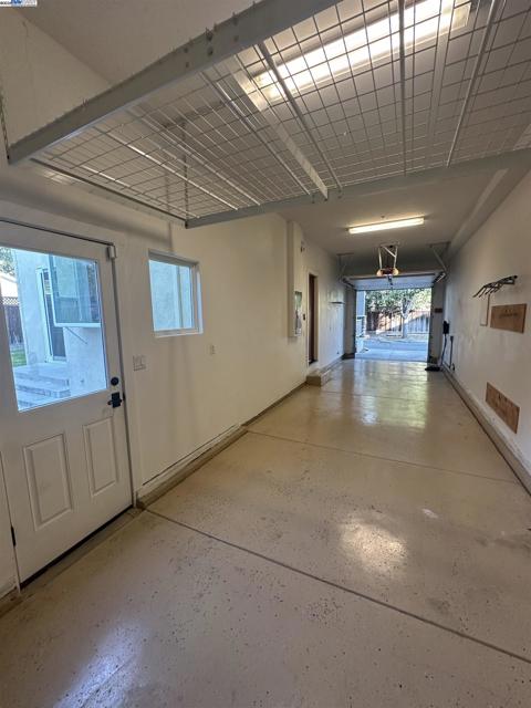 910 Willowshire Way, San Jose CA: https://media.crmls.org/mediaz/edb5edf2-9543-407d-9e50-4e3ef78b8493.jpg