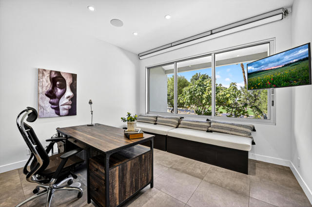 49120 Sunrose Lane, Palm Desert CA: https://media.crmls.org/mediaz/edb5f4cd-4a80-4d06-ae5a-79e494c01d4b.jpg