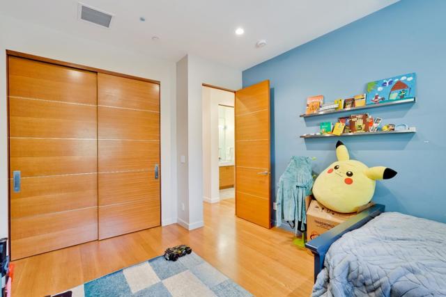 1534 Wessex Avenue, Los Altos CA: https://media.crmls.org/mediaz/edb74acb-3e55-499a-8b8b-ff35af064749.jpg