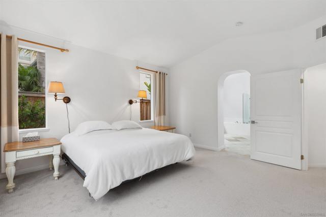 6660 Curlew Ter, Carlsbad CA: https://media.crmls.org/mediaz/edb75326-b5c0-4116-8d91-6d5595058072.jpg