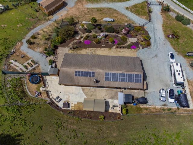 20150 Tarawild Court, Prunedale CA: https://media.crmls.org/mediaz/edb76088-d630-4a51-a912-58ea5e8abdfa.jpg