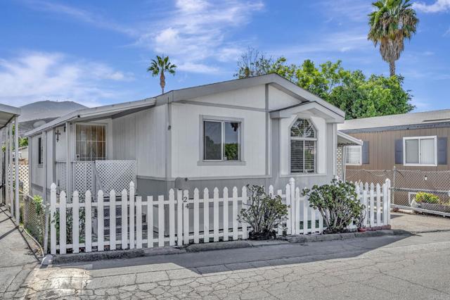 Detail Gallery Image 2 of 28 For 10707 Jamacha #24,  Spring Valley,  CA 91978 - 3 Beds | 2 Baths