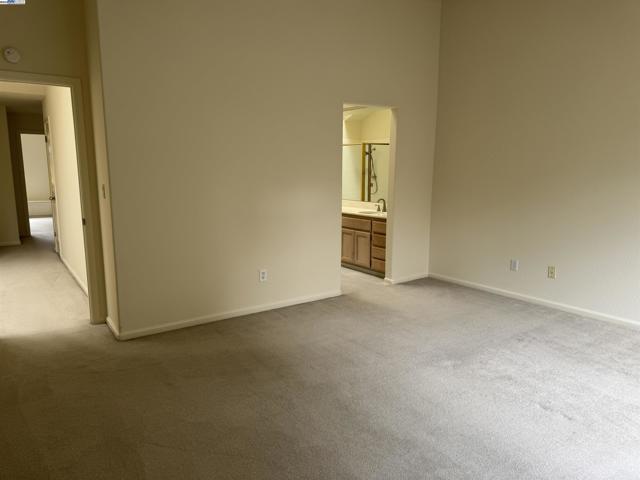 119 Heritage Park Dr, Danville CA: https://media.crmls.org/mediaz/edb7e428-fe1d-411b-b07f-481812cc395a.jpg