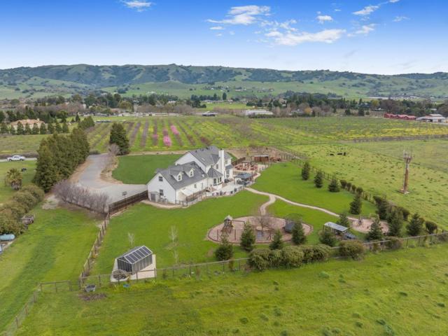 2760 Leavesley Road, Gilroy CA: https://media.crmls.org/mediaz/edb85cd5-28f8-4766-a367-fc108f866b2b.jpg