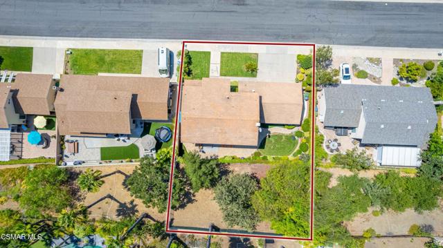 5426 Cedarhaven Drive, Agoura Hills CA: https://media.crmls.org/mediaz/edb873e2-9ff8-4540-968e-ae3d5beae2cb.jpg