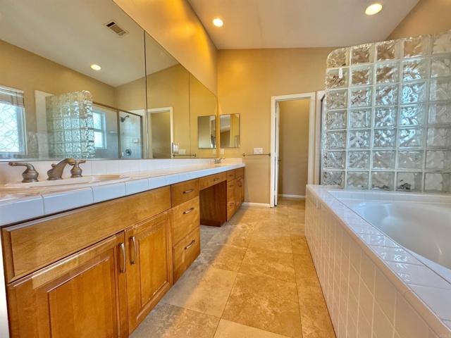 Detail Gallery Image 68 of 73 For 535 F Ave #4,  Coronado,  CA 92118 - 3 Beds | 2 Baths