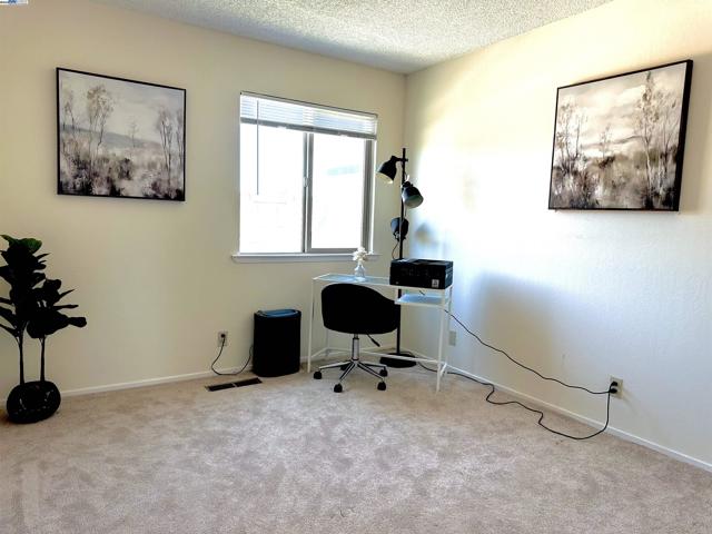 3521 Oleander, Alameda CA: https://media.crmls.org/mediaz/edb980af-3d65-41b2-997f-c496f1455cb3.jpg