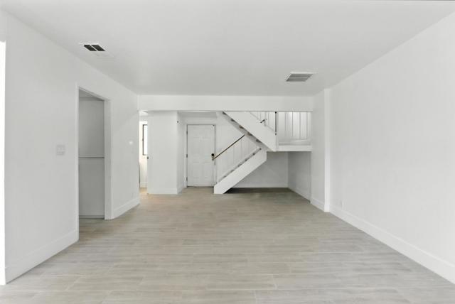 25 Bud Court, Pleasant Hill CA: https://media.crmls.org/mediaz/edb996fd-7dd8-43e3-b5d1-0721b5659735.jpg